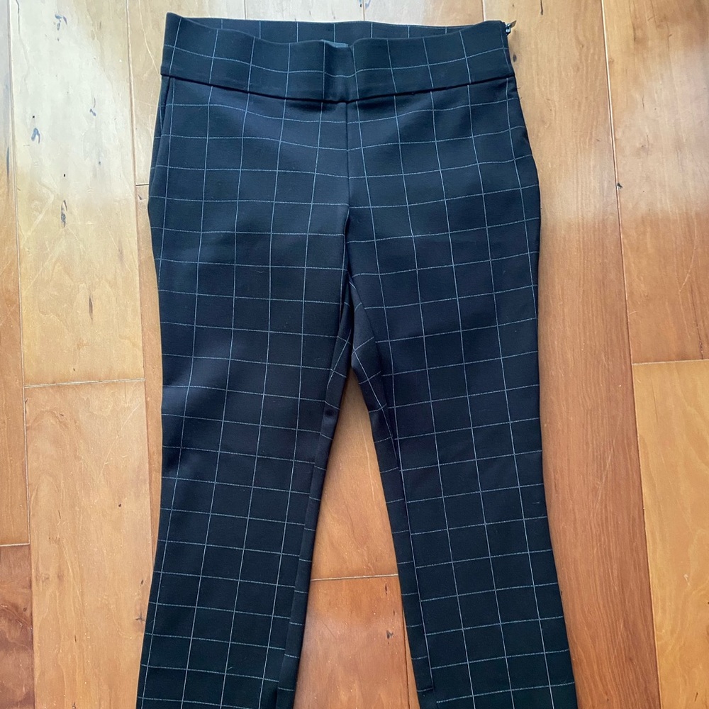 Ann Taylor Black Cropped Ankle Pants